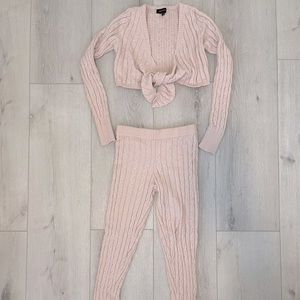 Ootdfash crop top legging set.